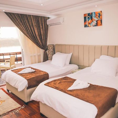 Jewel Maadi Cabins And Club Cairo Ngoại thất bức ảnh