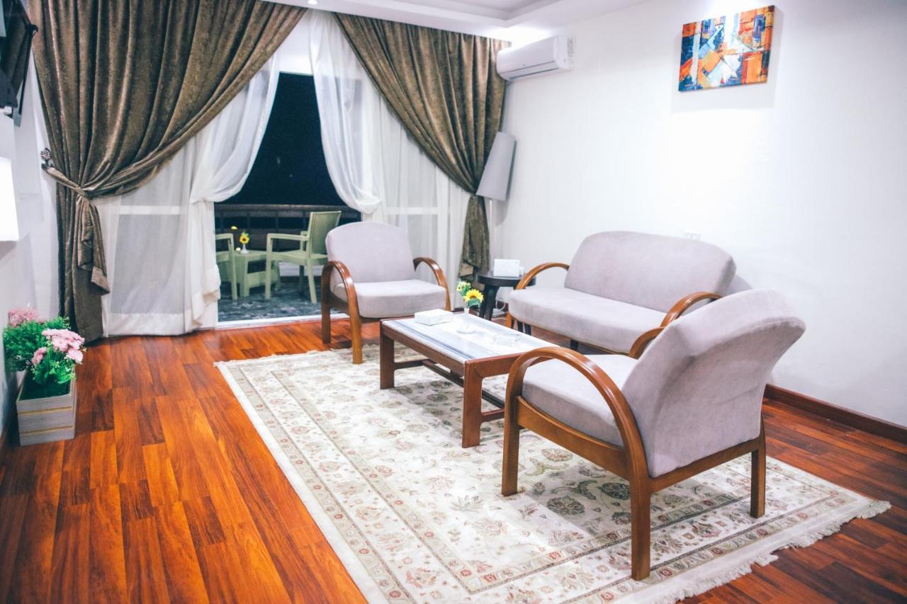 Jewel Maadi Cabins And Club Cairo Ngoại thất bức ảnh